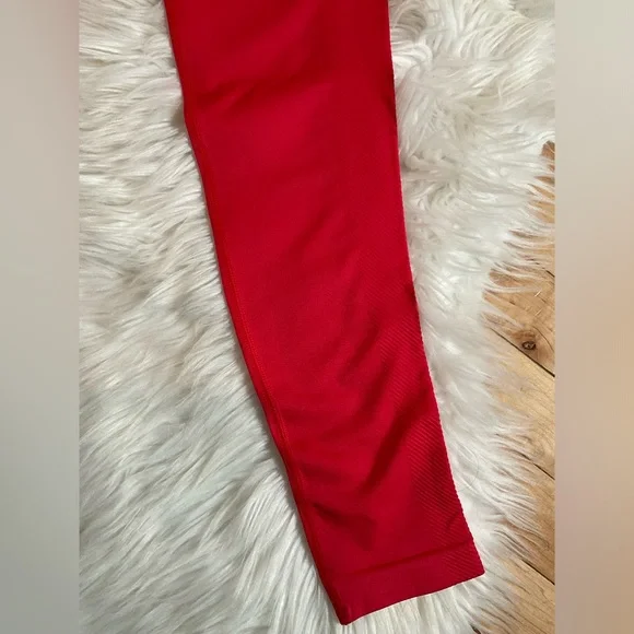 🛑🛑🛑❣️ BUNDLE ❣️ leggings & gym bra (made small) - Picture 9 of 10